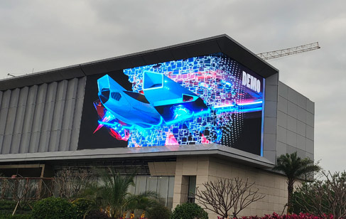 炫酷裸眼3D大屏閃亮登場，LED戶外顯示屏再現(xiàn)新遇？